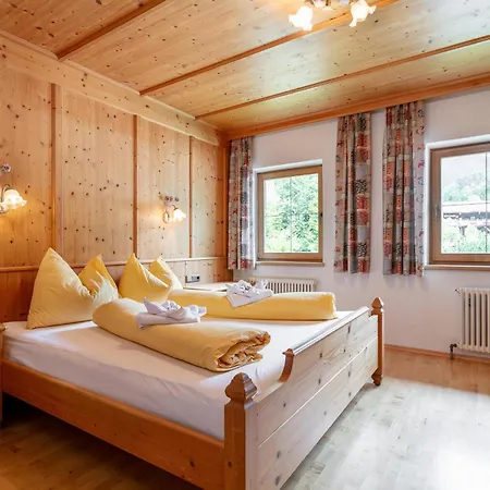 Appartementhaus Zellner Holiday home *